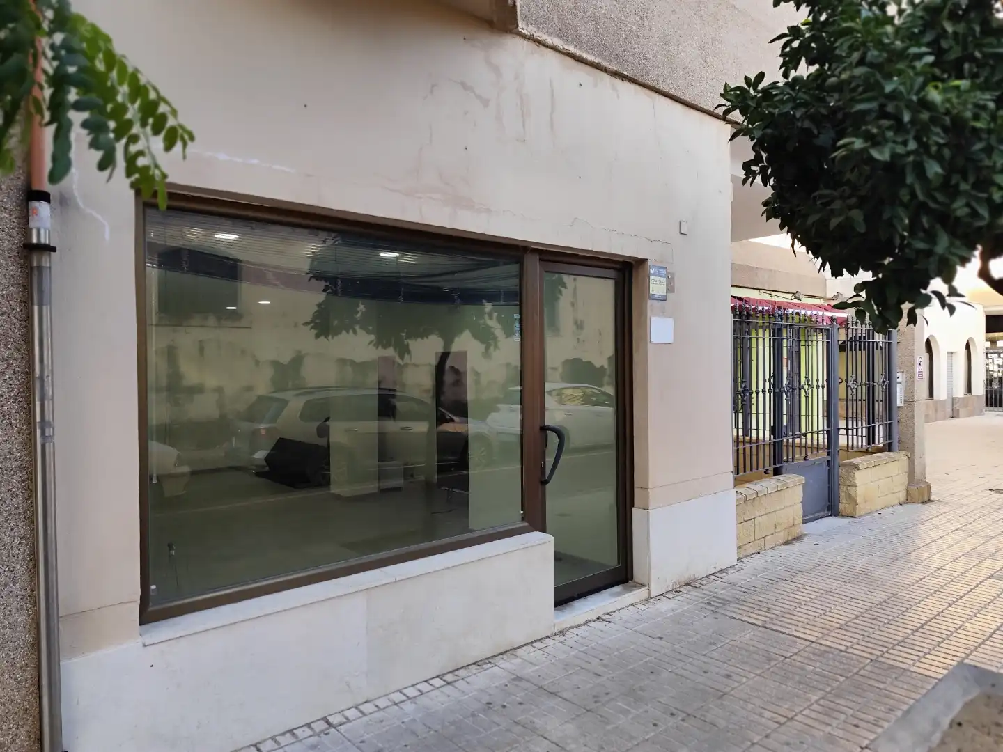 Local en venta en Avenida - Divina Pastora - Plaza de Toros