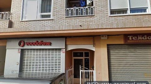 Subasta local comercial en Requena, Avenida Constitución número cuarenta