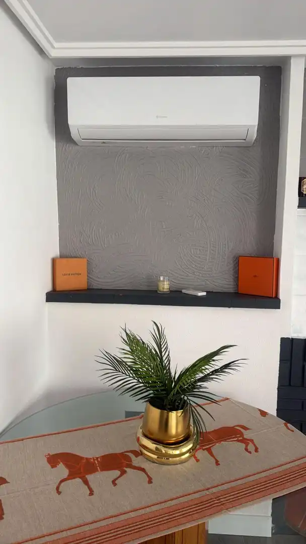 Sala d'estar de Casa o xalet en venda en Bétera amb Aire condicionat, Jardí privat i Terrassa