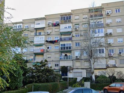 Vista exterior de Apartament en venda en Coslada amb Aire condicionat, Calefacció i Forn