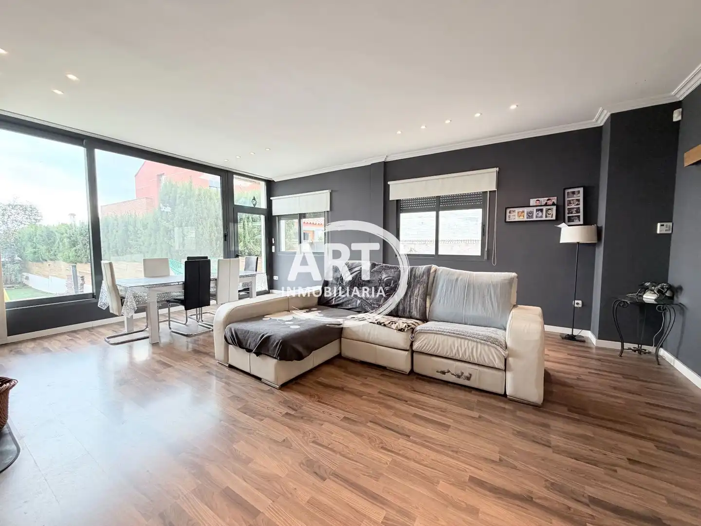Sala de estar de Casa o chalet en venta en Chiva con Calefacción, Jardín privado y Terraza