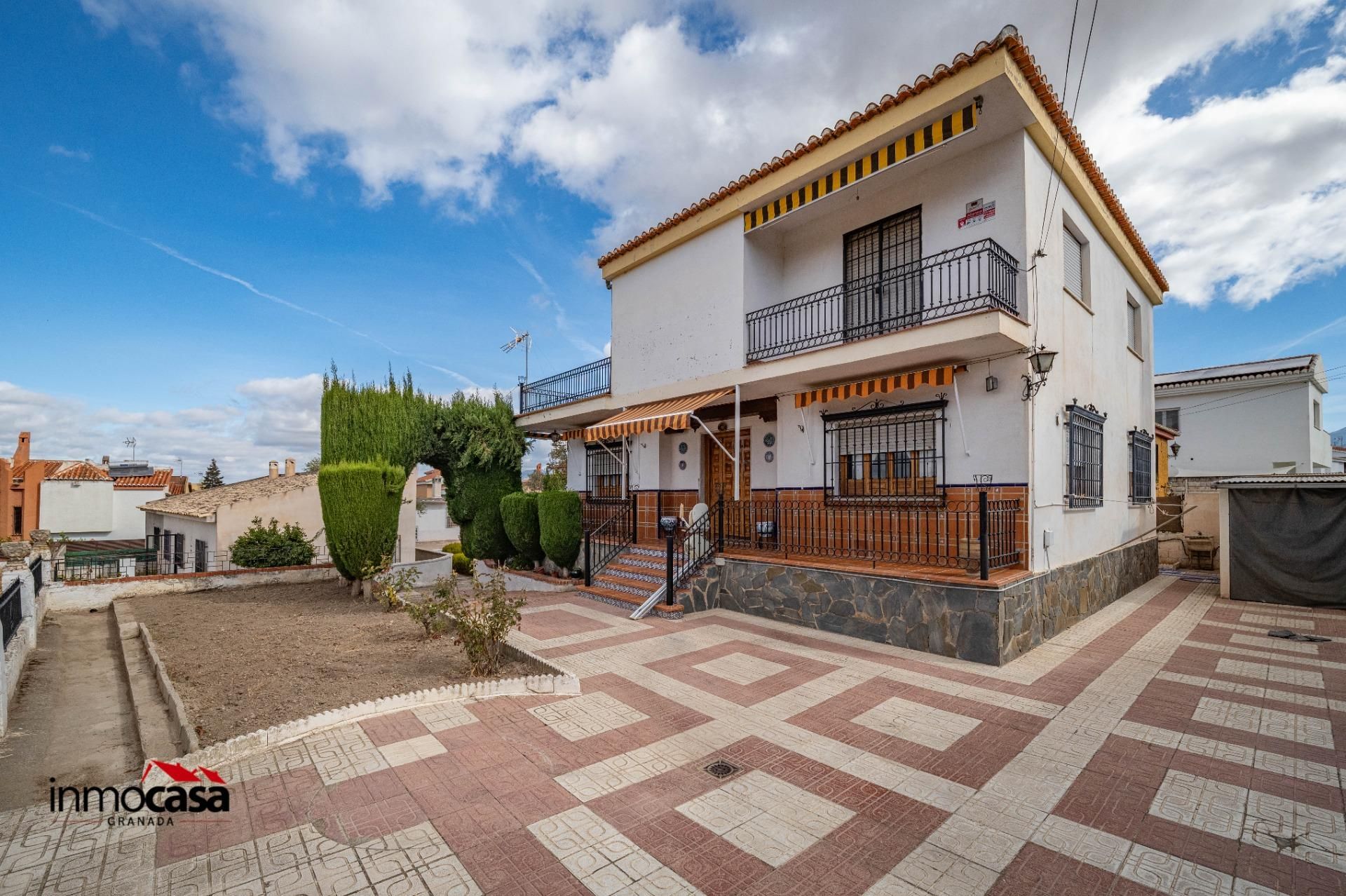 Exterior view of House or chalet for sale in Ogíjares  with Terrace and Community pool