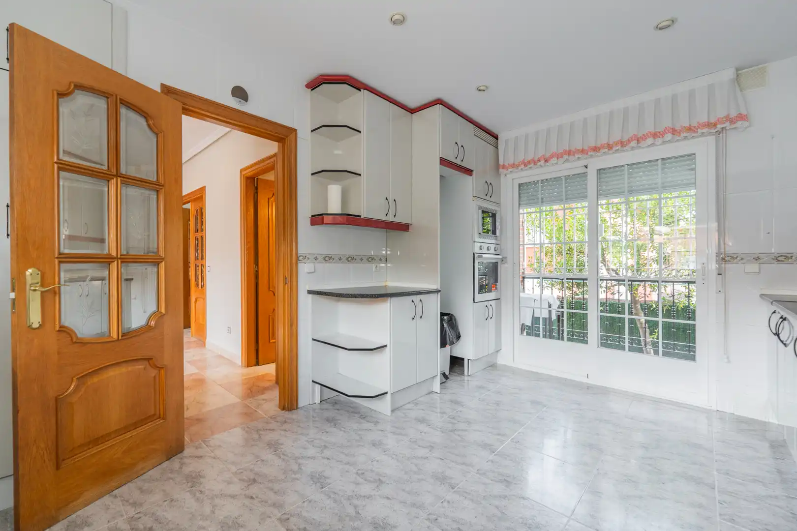 Kitchen of Houses for sale in San Agustín del Guadalix  with Air Conditioner, Heating and Private garden