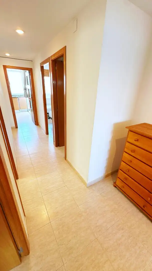 Apartamento en venta en Gandia con Amueblado, Balcón y Piscina comunitaria