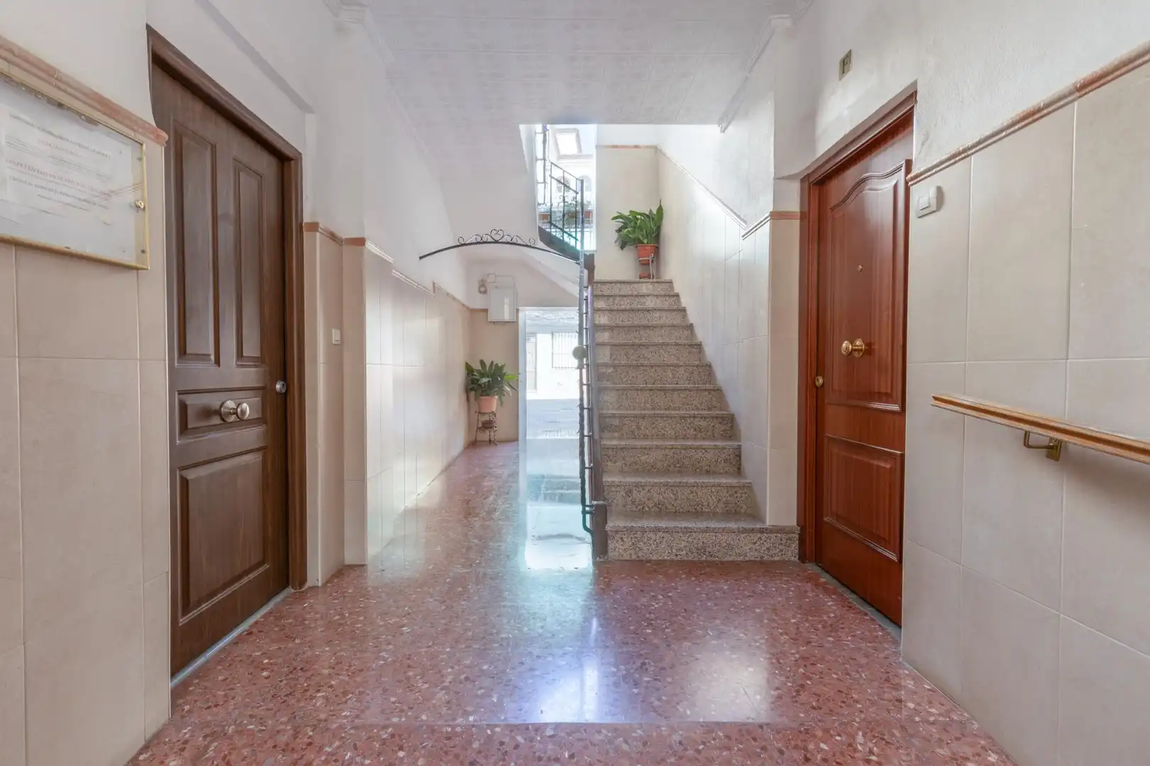Flat for sale in Granada  with Air Conditioner, Heating and Storage room