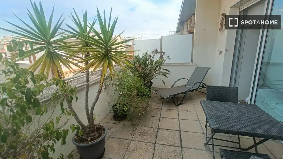 Wohnung zur Miete in El Camp de l'Arpa del Clot