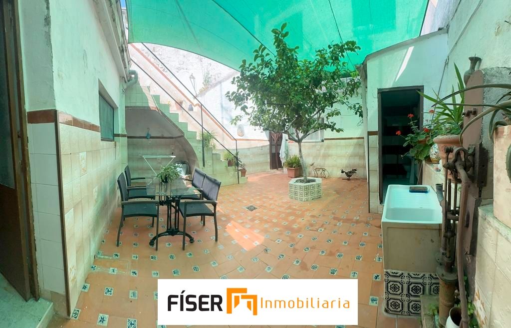Vista exterior de Casa o xalet en venda en Zafra amb Aire condicionat i Terrassa
