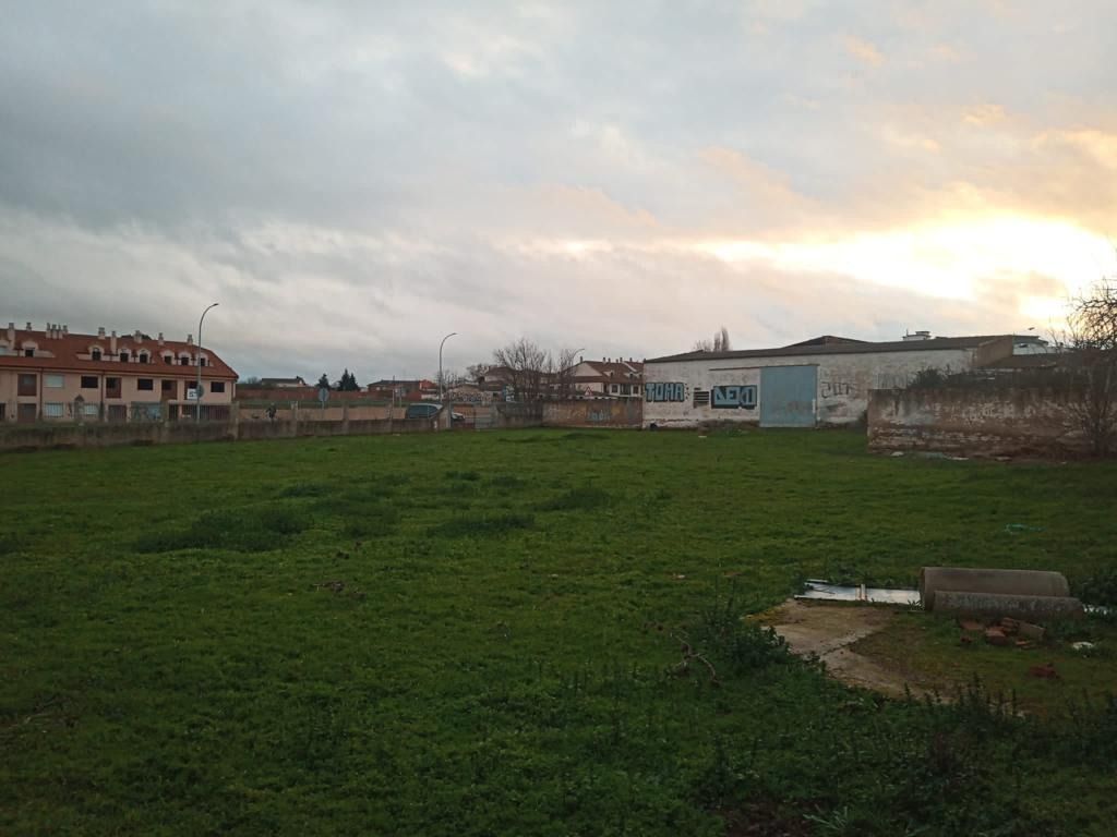 Nau industrial en venda en Morales del Vino