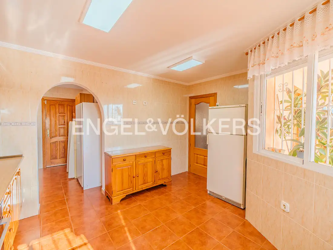 Cocina de Casa o chalet en venta en Mutxamel con Aire acondicionado, Calefacción y Jardín privado