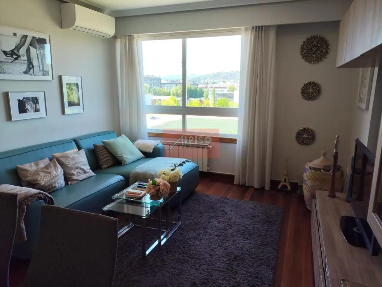 Living room of Duplexes for rent in Ourense Capital   with Air Conditioner, Heating and Parquet flooring