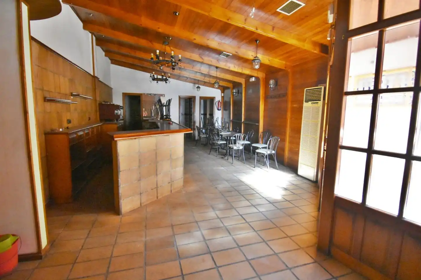 Local en venda en Pedrajas de San Esteban amb Aire condicionat