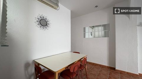 Foto 2 de Apartament per a compartir a San Gil, Sevilla