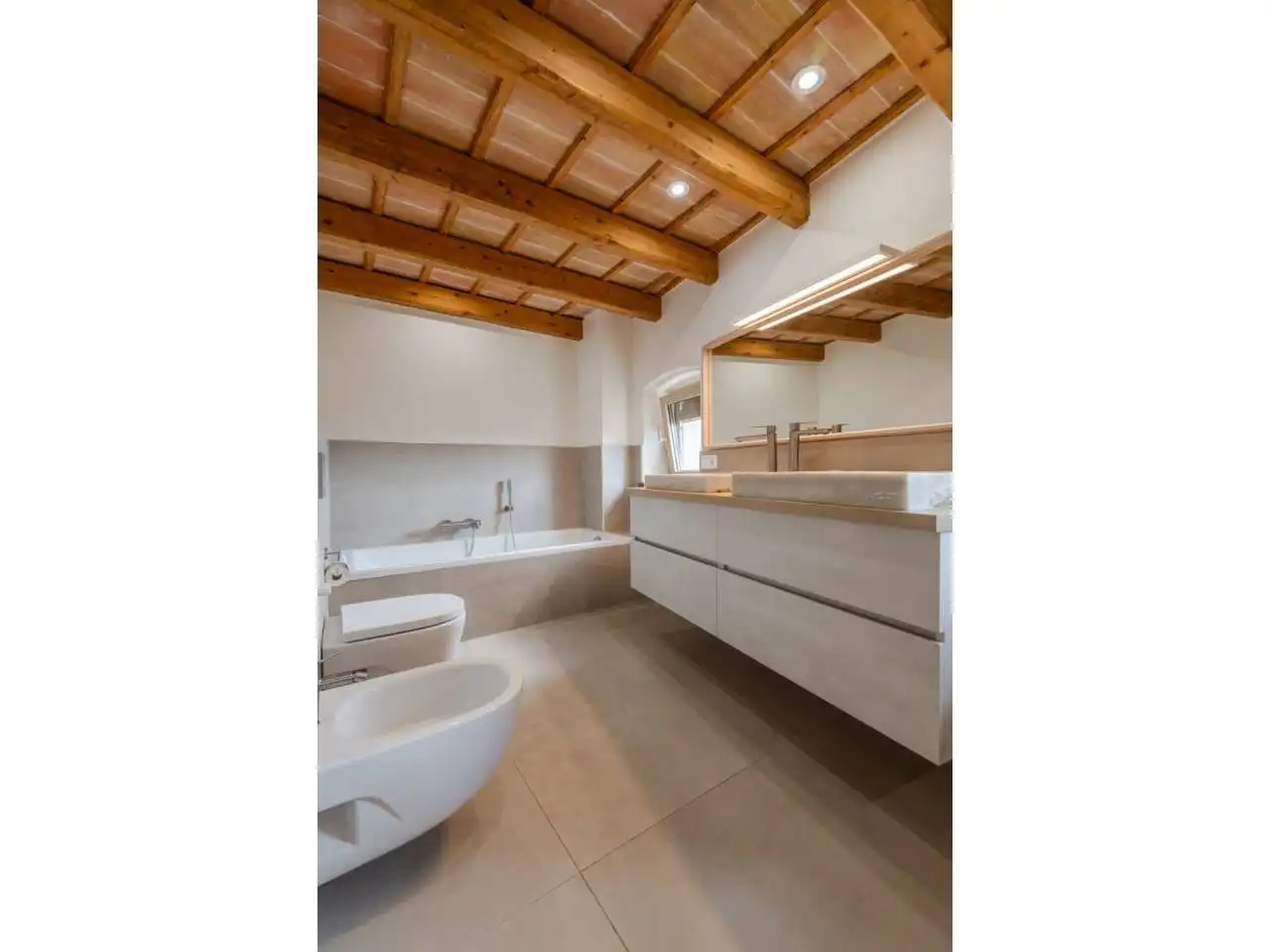Bany de Finca rústica de lloguer en Garrigàs, Girona