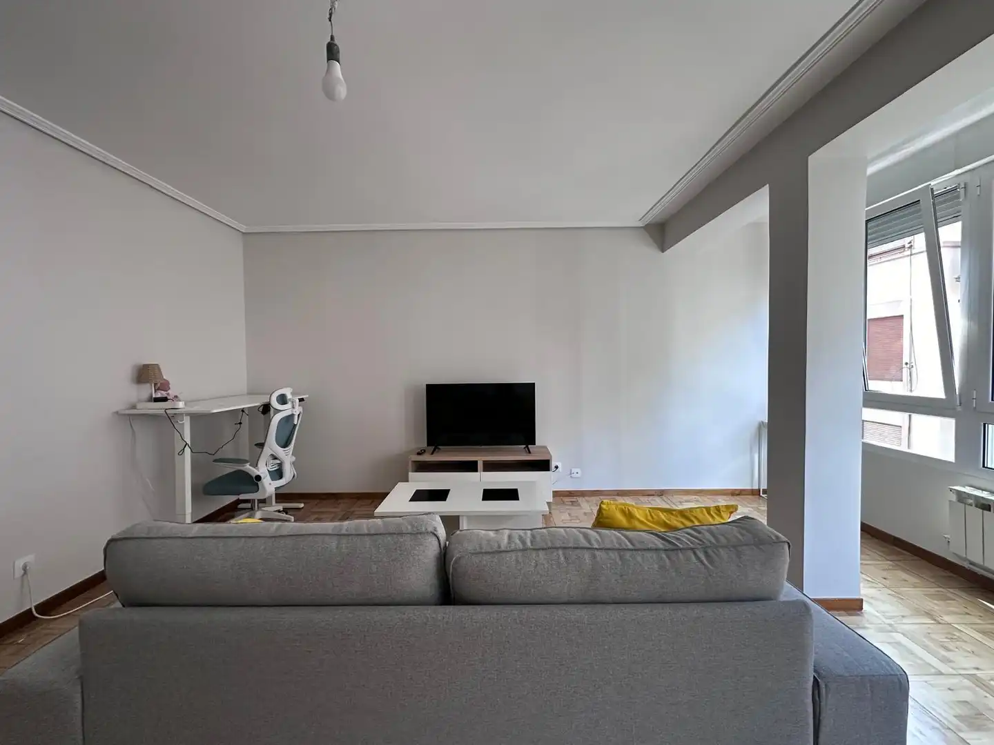 Wohnzimmer von Wohnung zur Miete in Santander mit Heizung und Möbliert