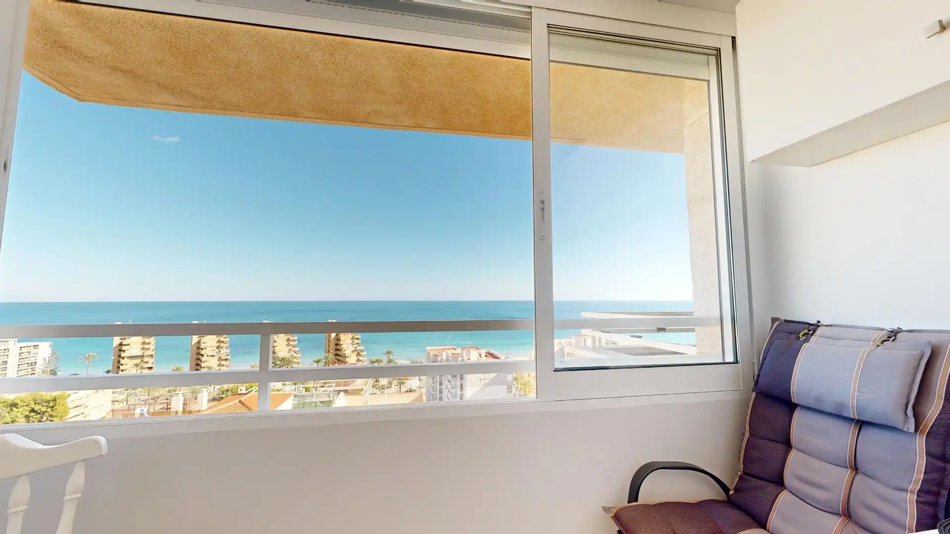 Dormitori de Apartament de lloguer en Elche / Elx amb Aire condicionat, Calefacció i Terrassa