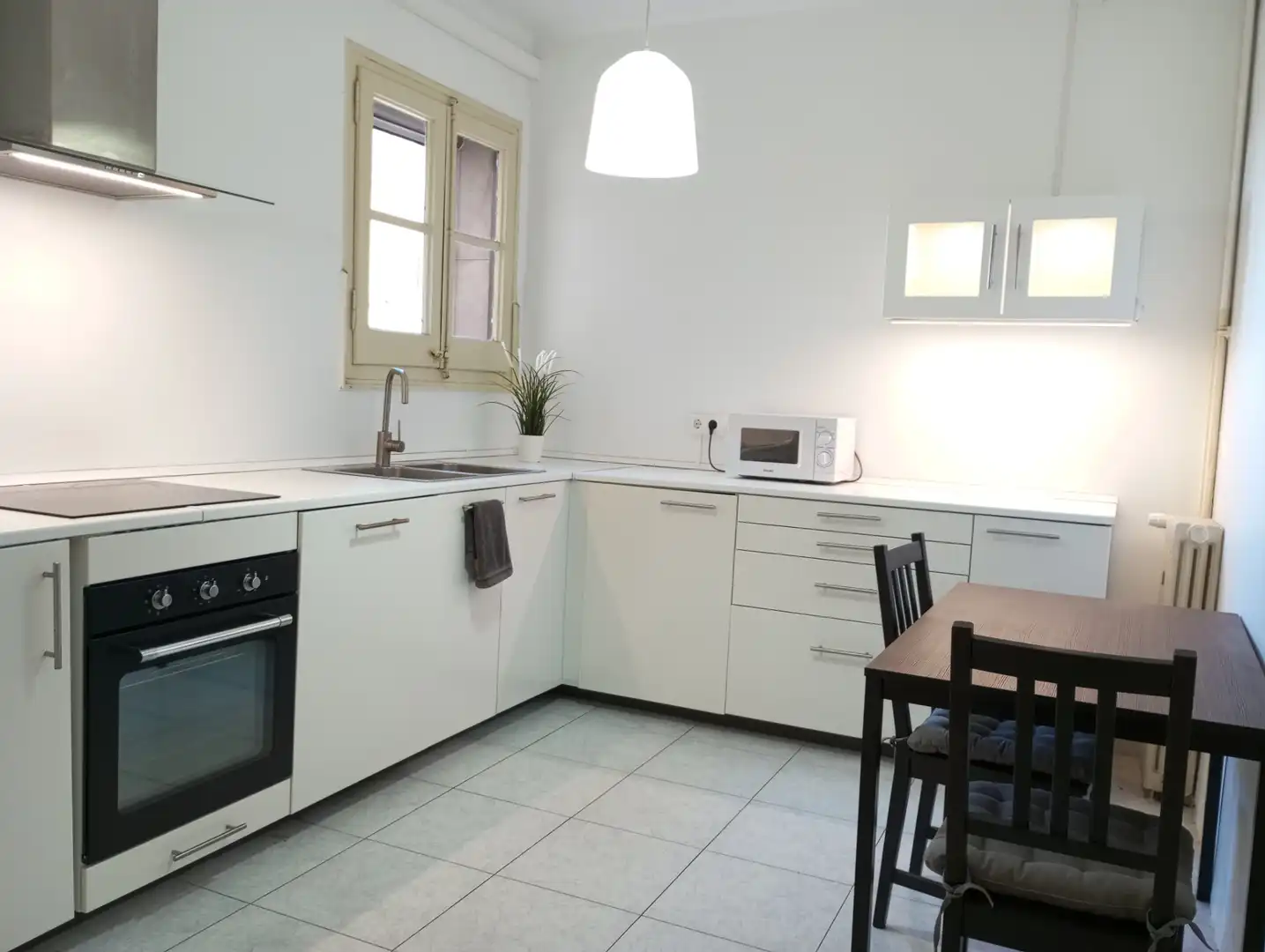 Kitchen of Flat for sale in Figueres  with Heating, Storage room and Oven