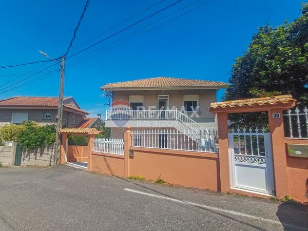 Exterior view of House or chalet for sale in Vigo   with Heating, Private garden and Terrace