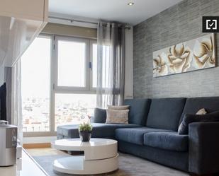 Living room of Flat to rent in  Madrid Capital  with Air Conditioner and Balcony