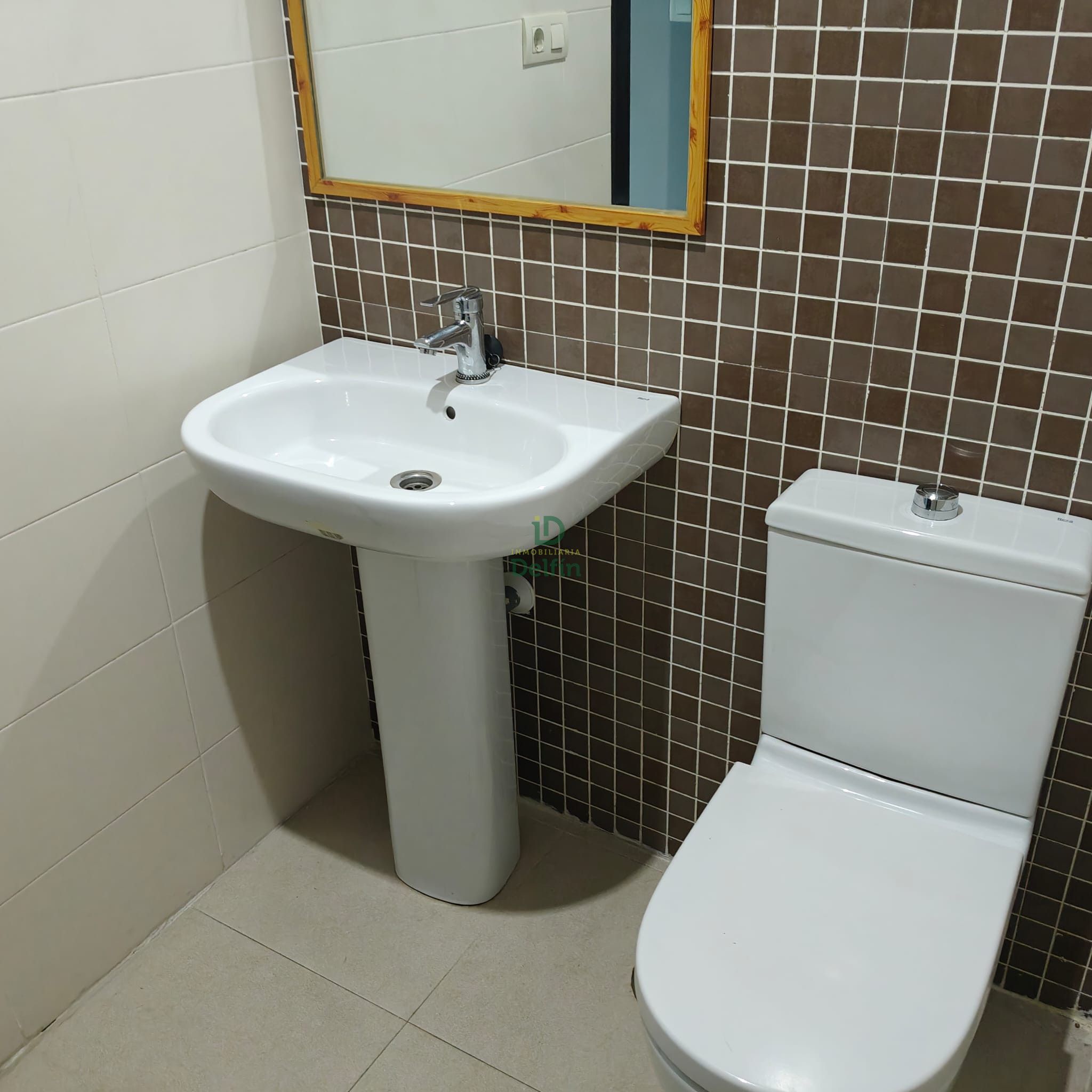 Bathroom of Office for sale in Santa Fe