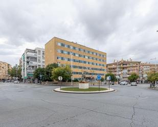 Exterior view of Flat for sale in  Granada Capital