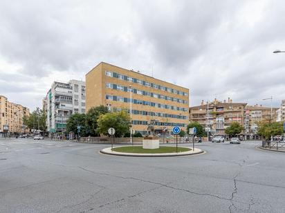 Exterior view of Flat for sale in  Granada Capital