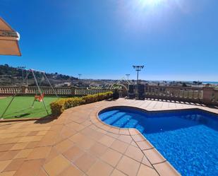 Swimming pool of House or chalet for sale in Santa Susanna  with Air Conditioner, Heating and Private garden