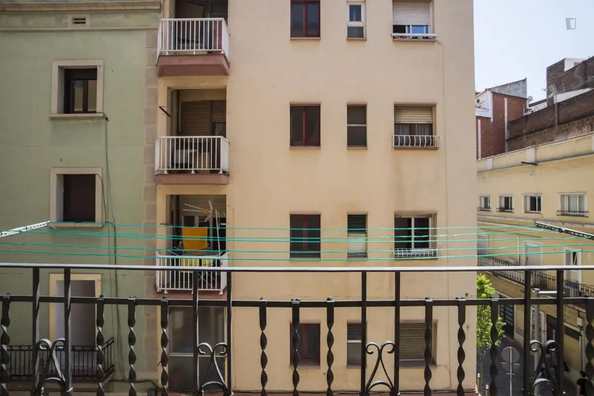 Terraza de Apartamento para compartir en Barcelona con Amueblado, Horno y Lavadora