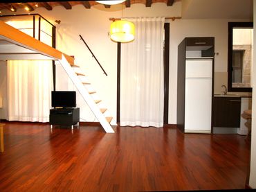 Studio with balcony for sale in Carrer de les Trompetes