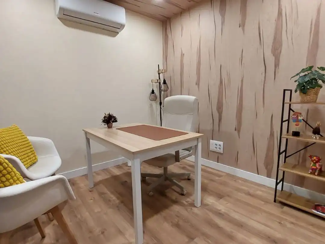 Commercial properties for rent in Madrid  with Air Conditioner, Heating and Parquet flooring