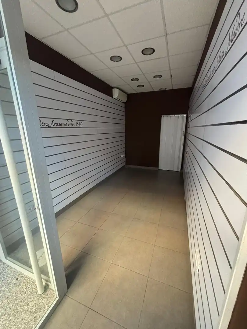 Local commercial à vendre à Valdepeñas, imagen 2