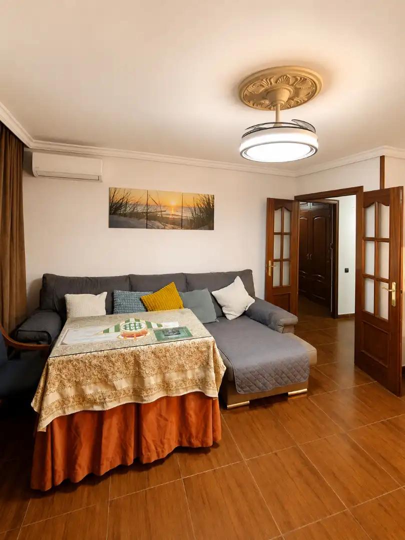 Living room of Flat for sale in Sevilla  with Air Conditioner