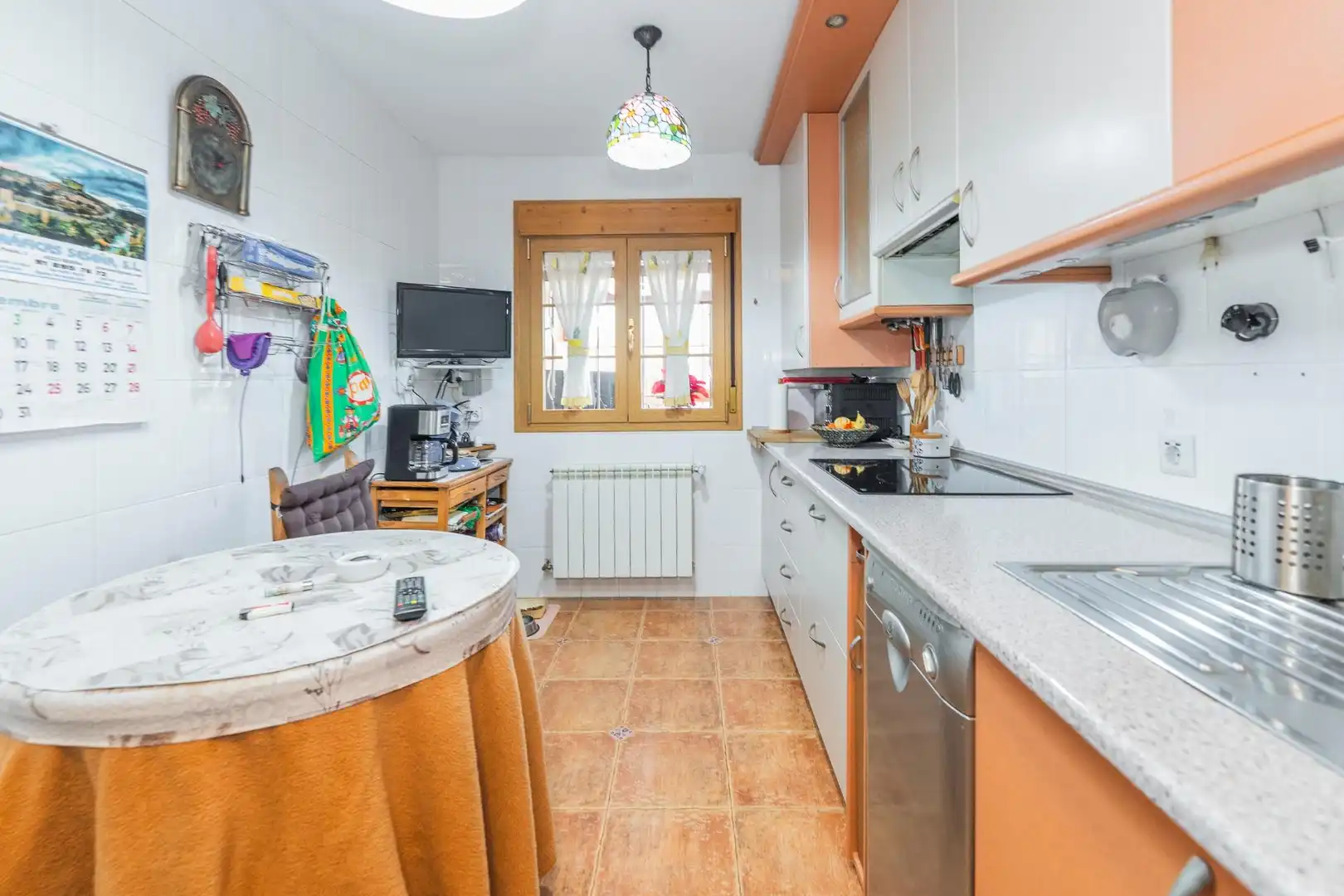 Casa adosada en venta en Calle Calle de Príncipe de Asturias, 19, Las Lomas