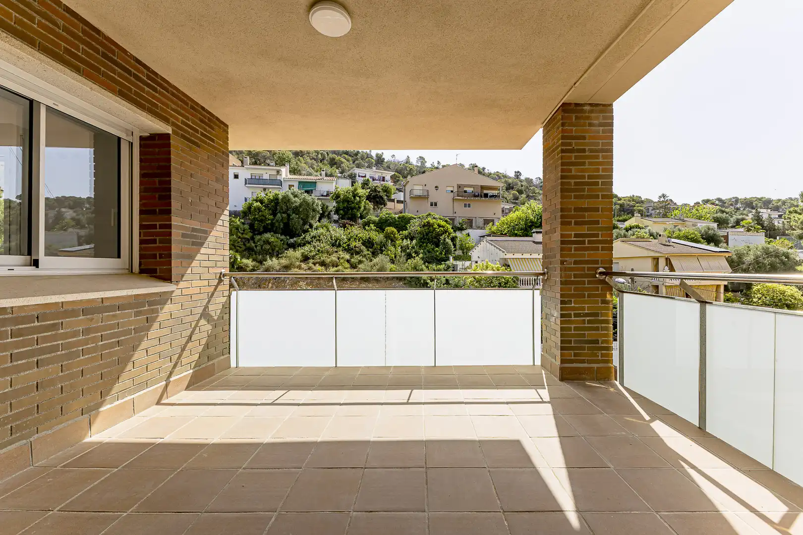 Terrassa de Casa o xalet en venda en Cubelles amb Aire condicionat, Calefacció i Jardí privat