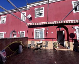 Vista exterior de Casa o xalet en venda en El Garrobo amb Aire condicionat, Calefacció i Terrassa