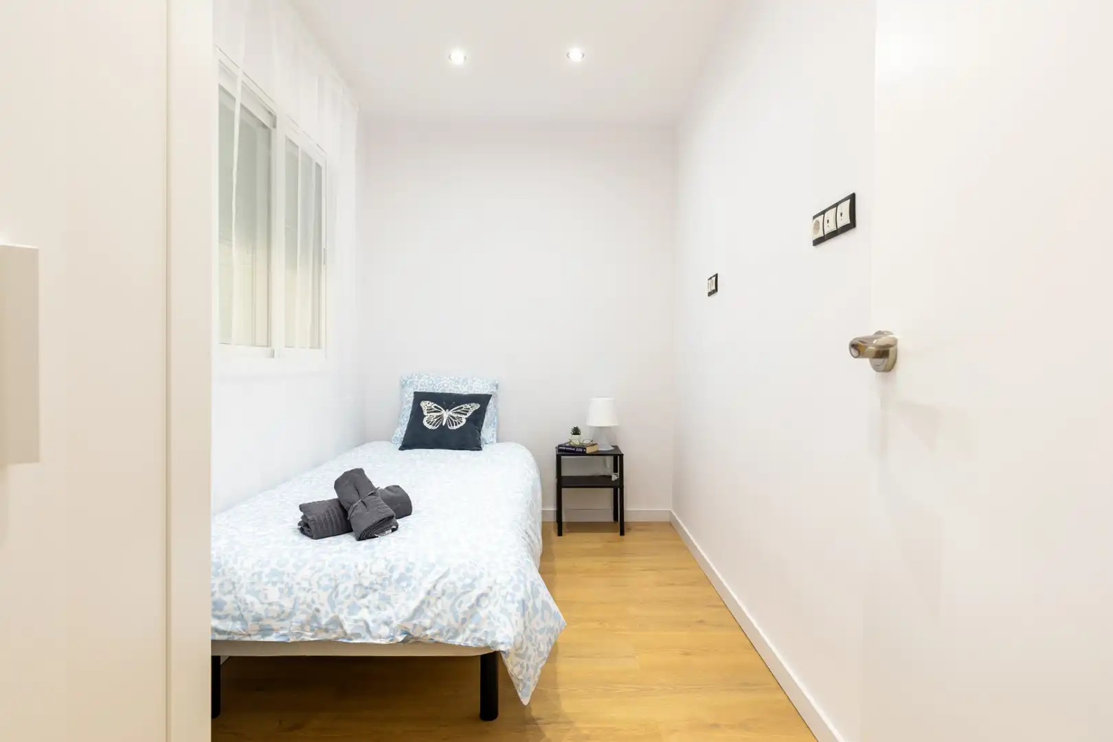 Bedroom of Flat for rent in Terrassa  with Air Conditioner, Heating and Parquet flooring