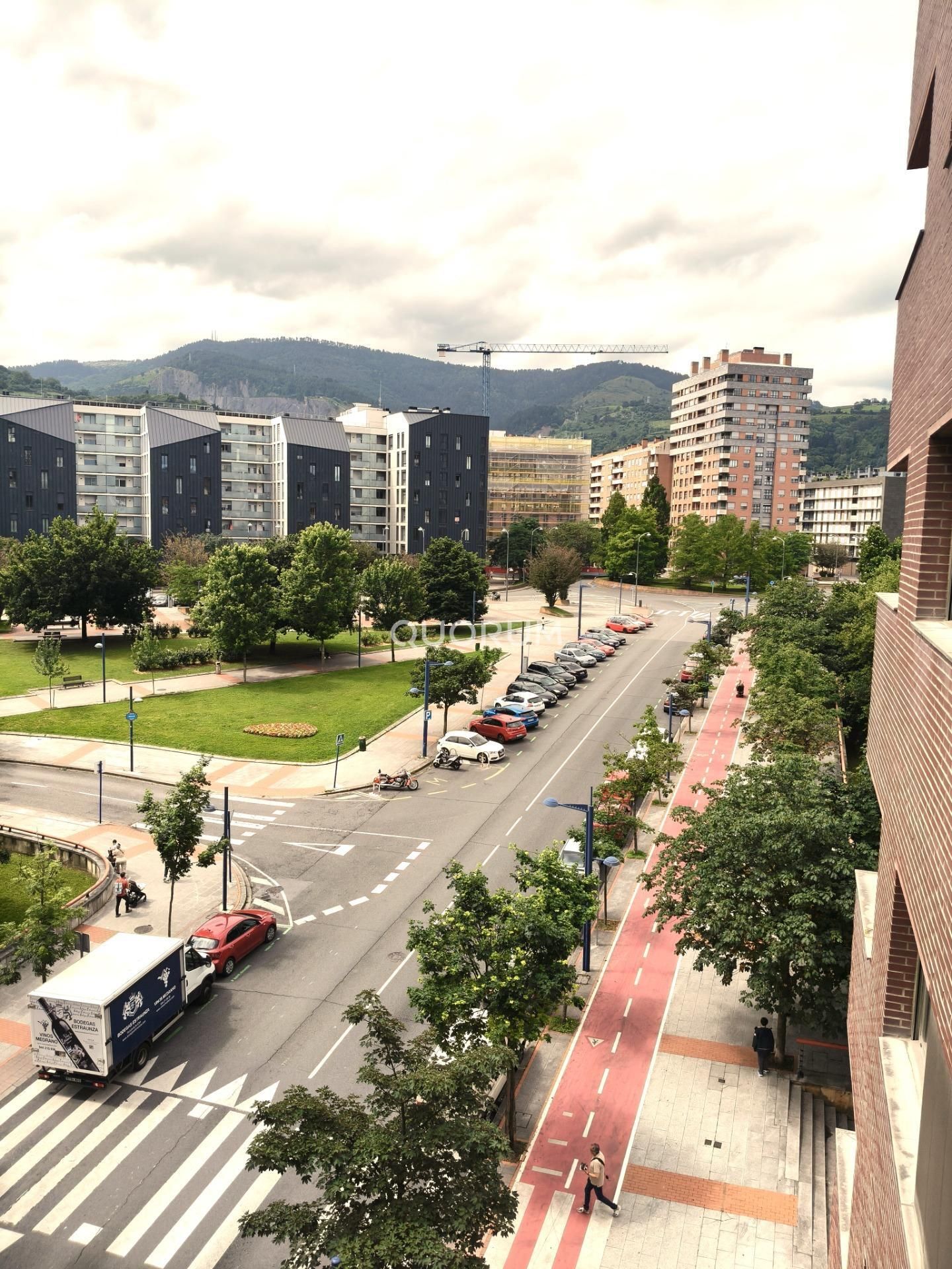 Vista exterior de Pis en venda en Bilbao  amb Calefacció, Traster i Balcó