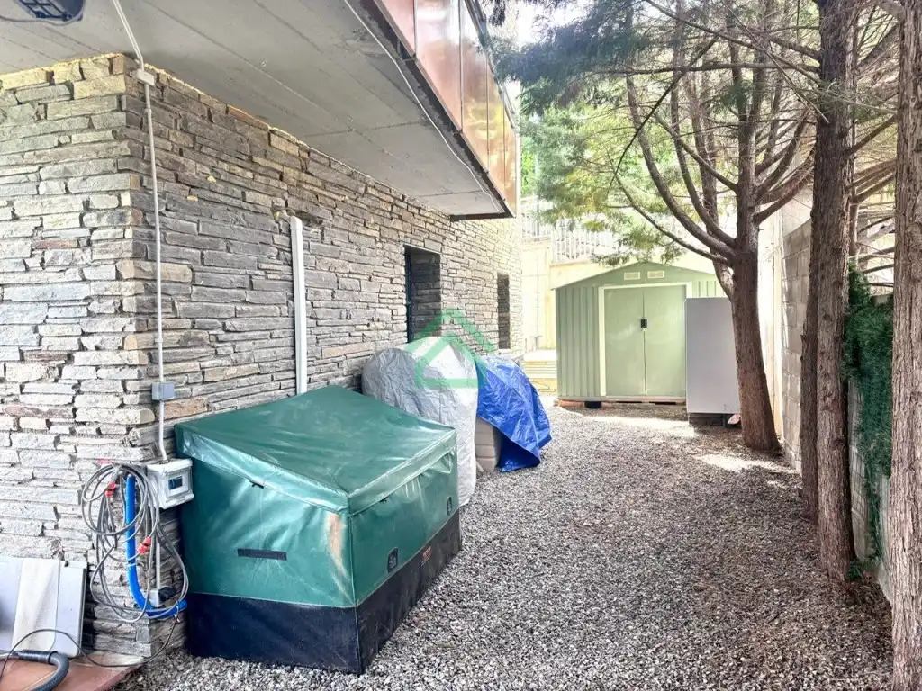 Vista exterior de Piso en venta en Montferrer i Castellbò