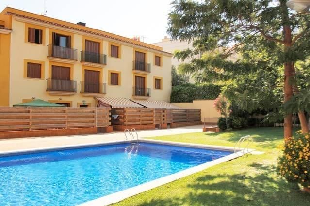 Piscina de Planta baja en venta en Creixell con Aire acondicionado, Jardín privado y Parquet