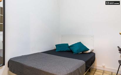 Bedroom of Flat to share in  Barcelona Capital  with Air Conditioner, Heating and Terrace