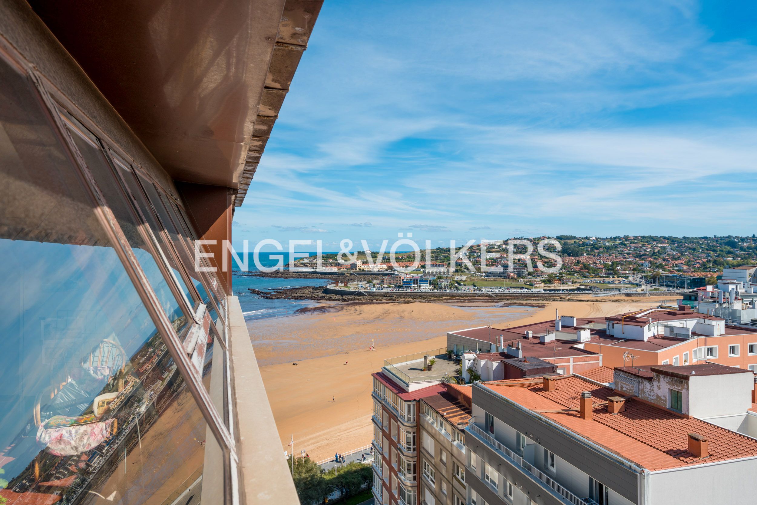 Terrassa de Apartament en venda en Gijón  amb Calefacció, Parquet i Terrassa