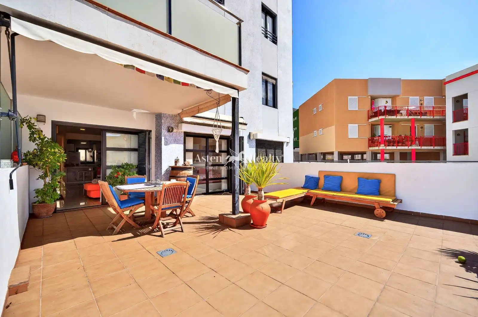 Terrassa de Apartament en venda en Adeje amb Terrassa, Traster i Piscina