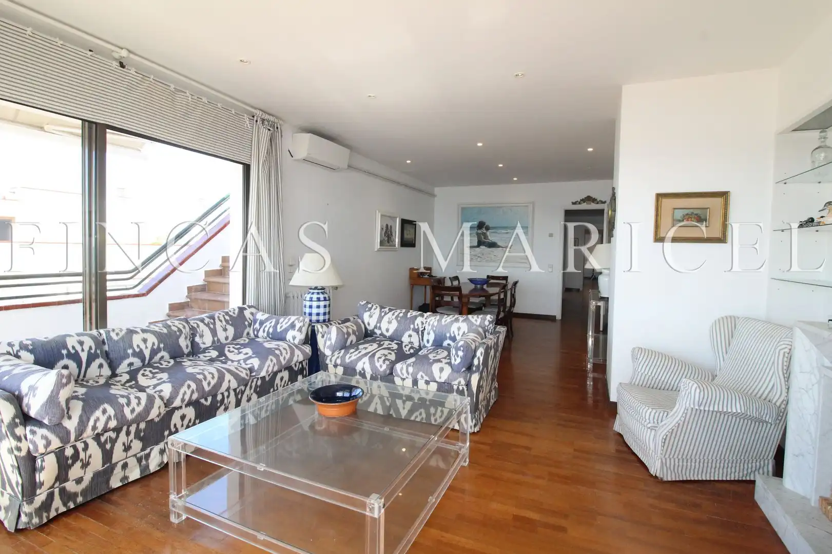 Sala de estar de Ático de alquiler en Sitges con Aire acondicionado, Calefacción y Terraza
