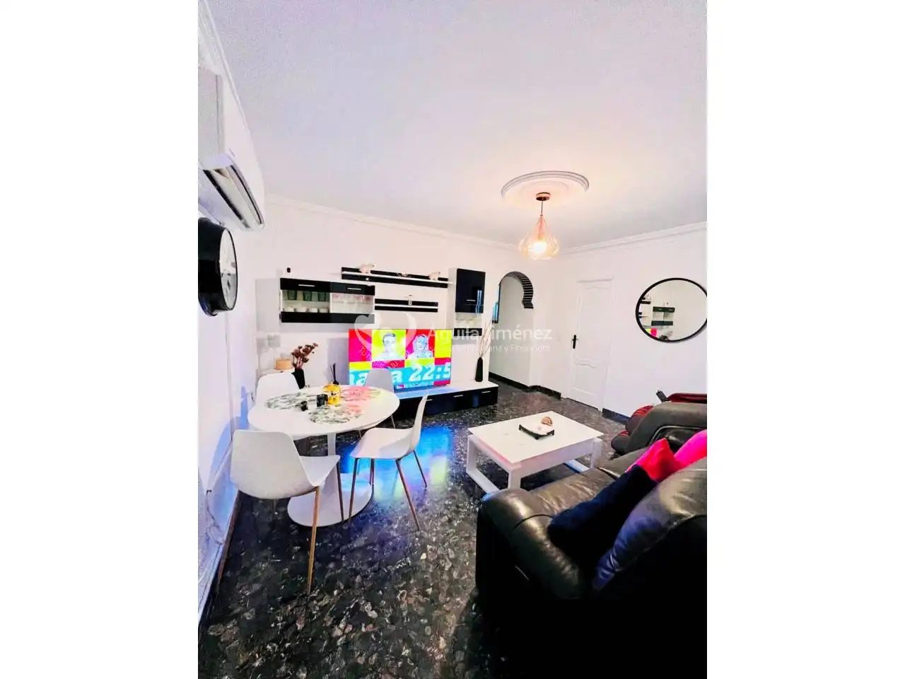 Sala de estar de Piso en venta en Alcalá de Guadaira con Aire acondicionado, Calefacción y Terraza