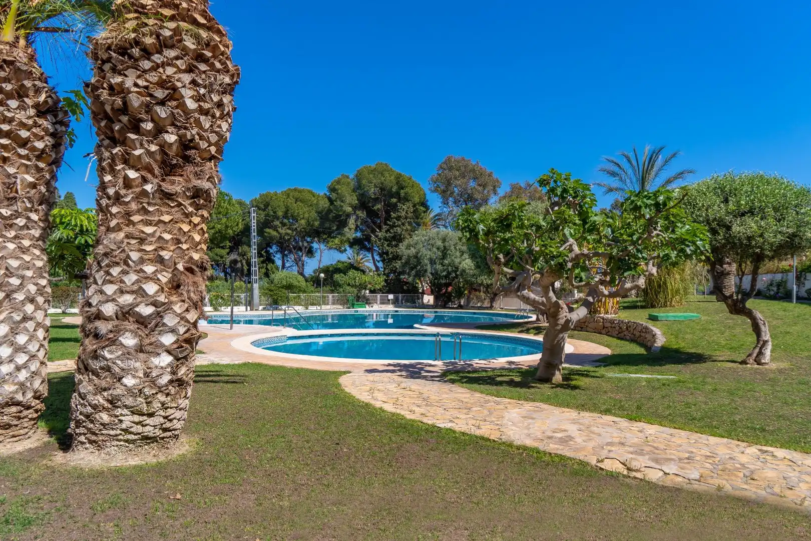 Piscina de Casa adosada en venda en Villajoyosa / La Vila Joiosa amb Aire condicionat, Moblat i Piscina comunitària