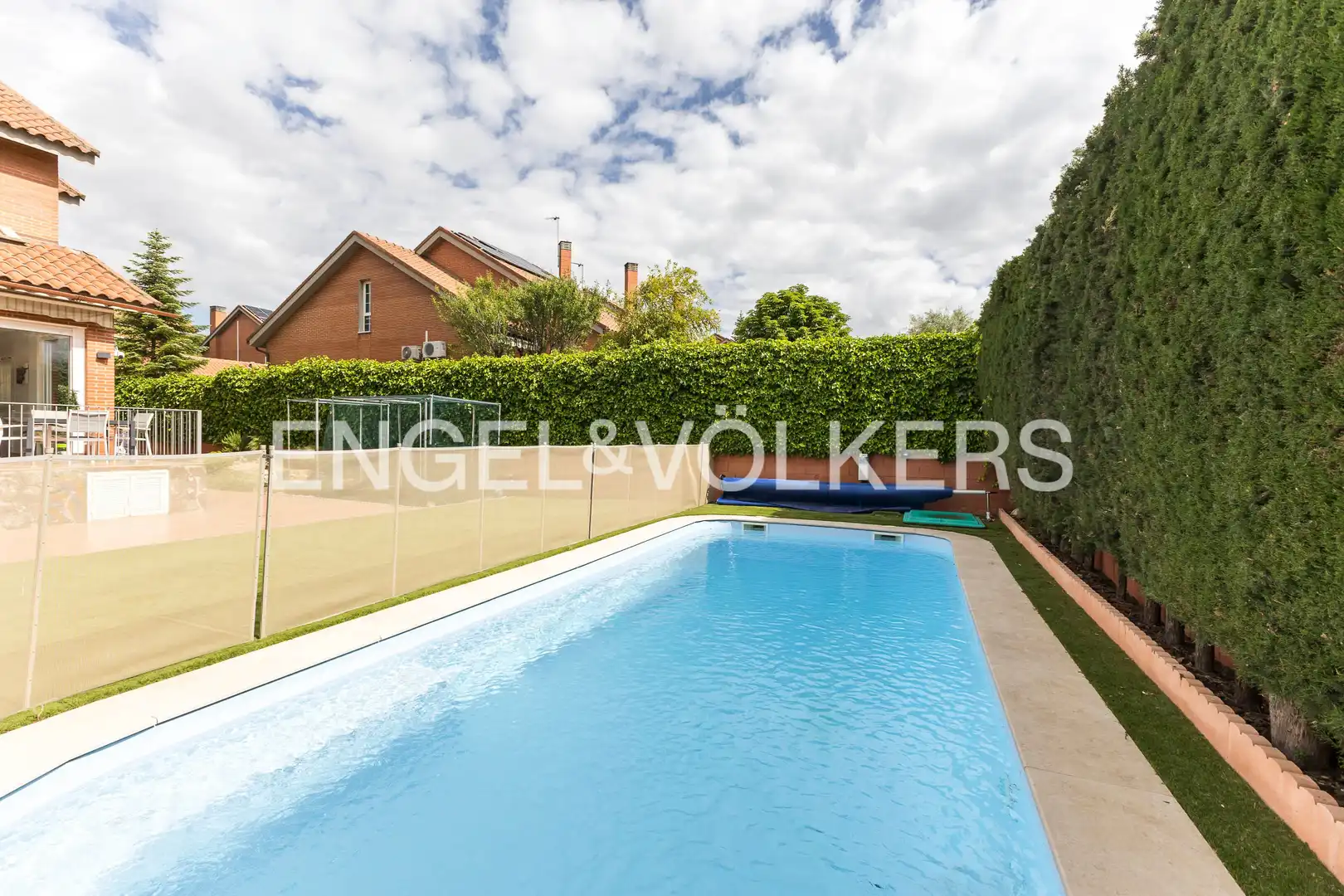 Piscina de Casa o chalet en venta en Rivas-Vaciamadrid con Aire acondicionado, Calefacción y Jardín privado