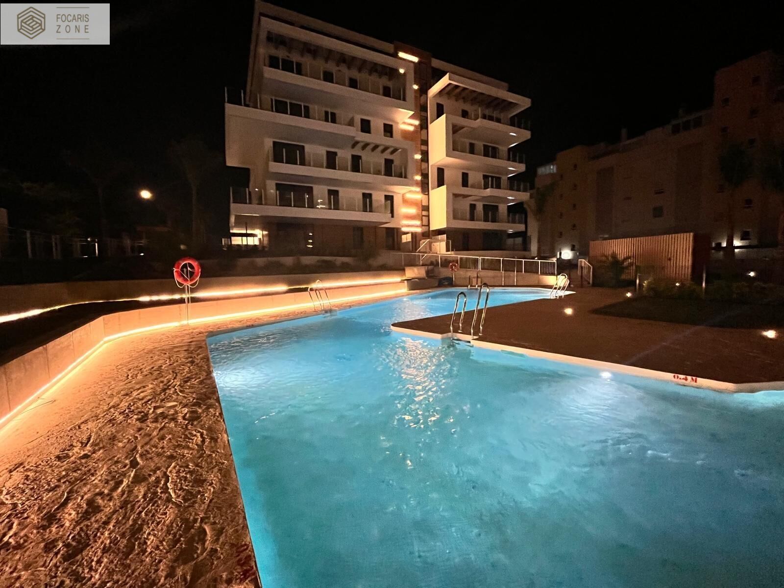 Flat for rent in Calle JOHN LENNON, Playamar - Benyamina