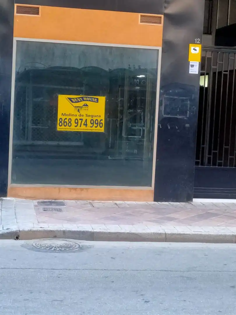 Local comercial en venda a Casco Urbano, imagen 2