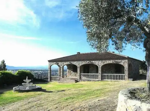 Vista exterior de Casa o chalet en venta en Herrera del Duque con Trastero y Piscina