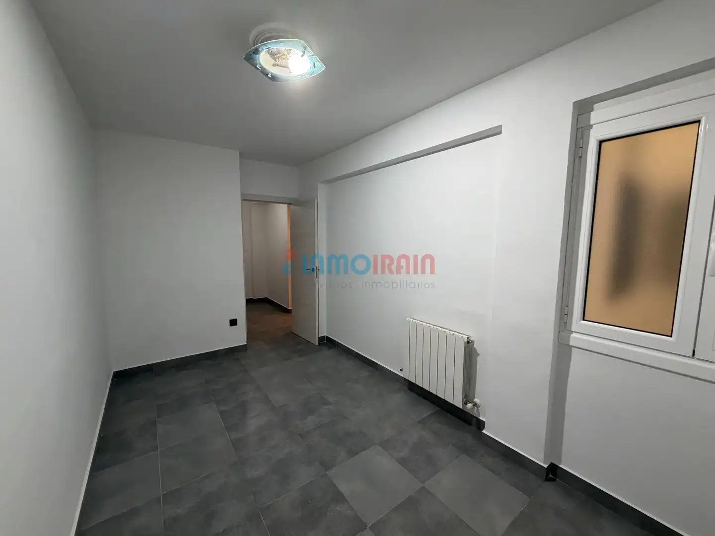 Schlafzimmer von Wohnung zum Verkauf in Zumarraga mit Heizung