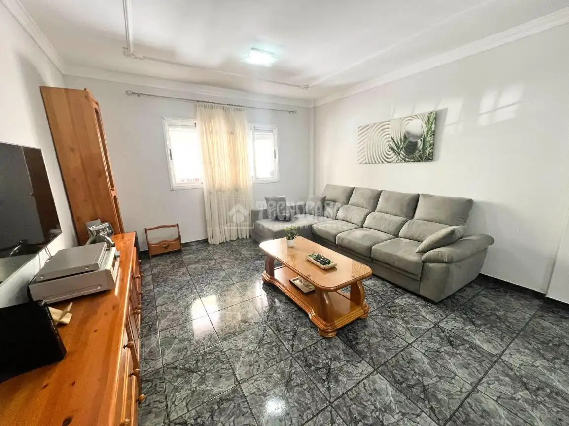 Sala de estar de Piso en venta en Santa Lucía de Tirajana con Trastero